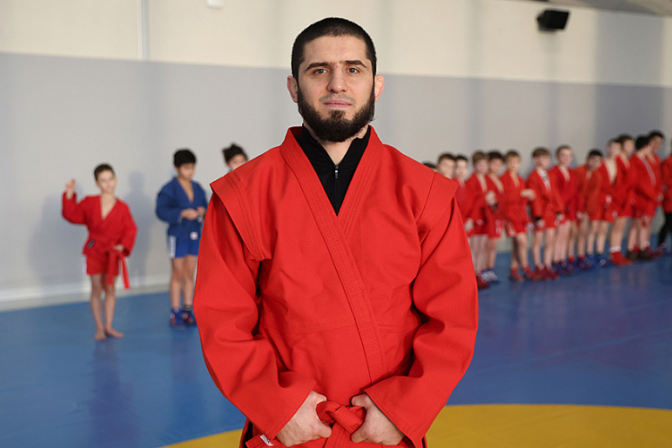 Islam Makhachev Awarded Honored Master of Sport of Russia in SAMBO Title