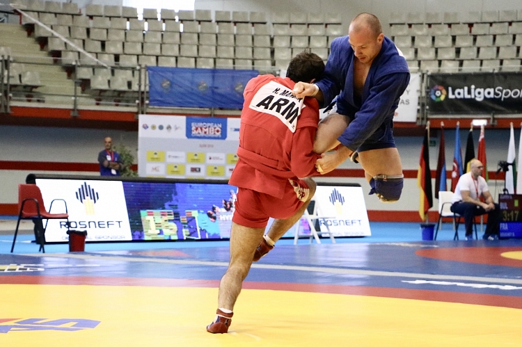 Draw of the Second Day of the European SAMBO Championships